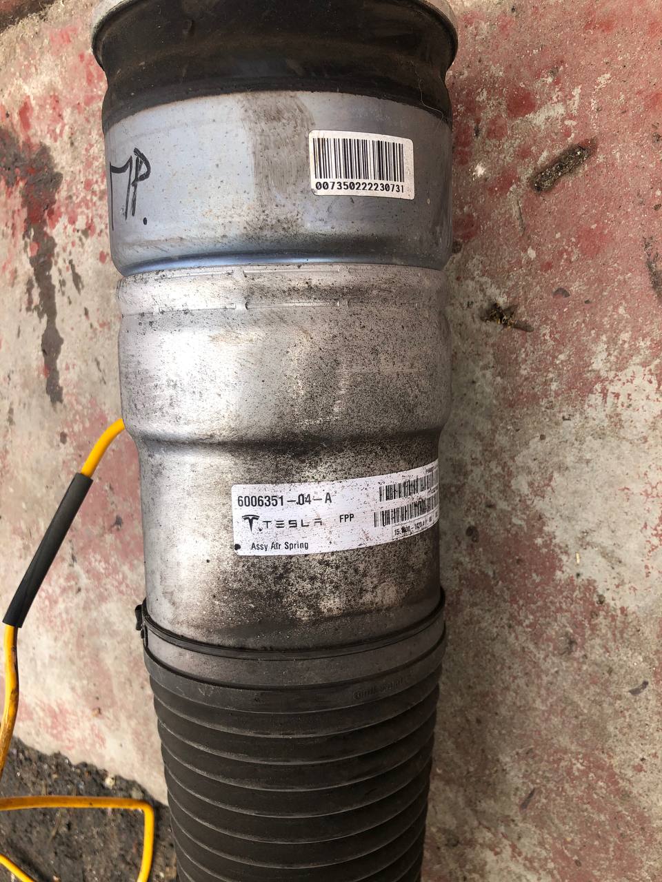 Пневмоамортизатор передній Tesla S 12-15 RWD PERF PLUS 600635104A 6