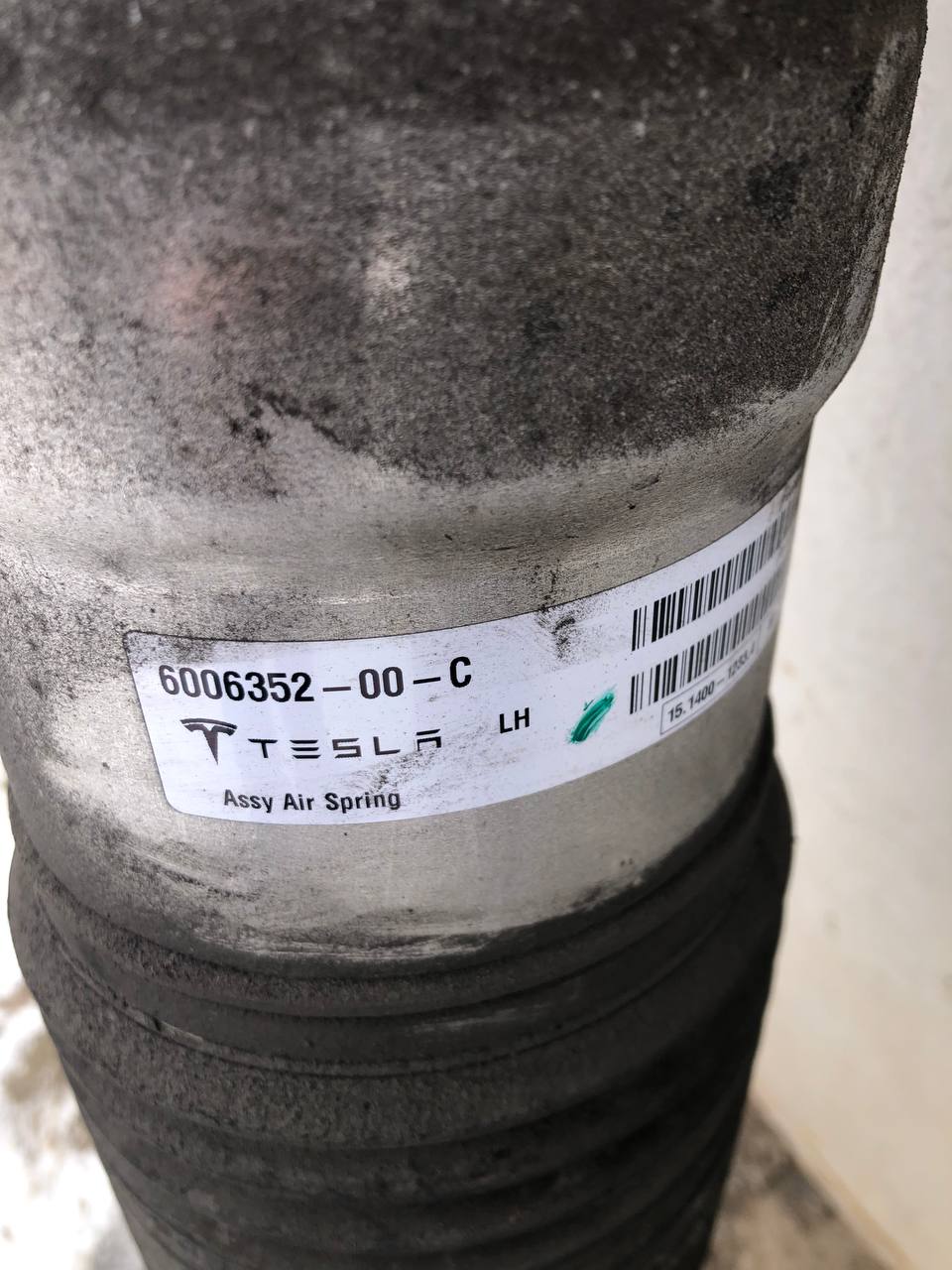 Пневмоамортизатор Tesla S задній лівий,правий 6006352-00-C , 6006353-00-C 4