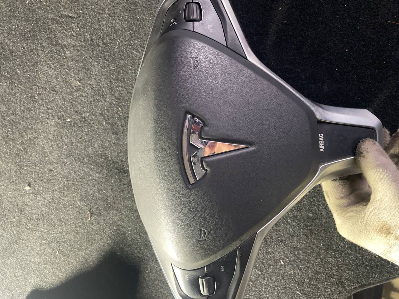 Подушка безпеки в руль Tesla S, X 12-20 1014265-01-С 2