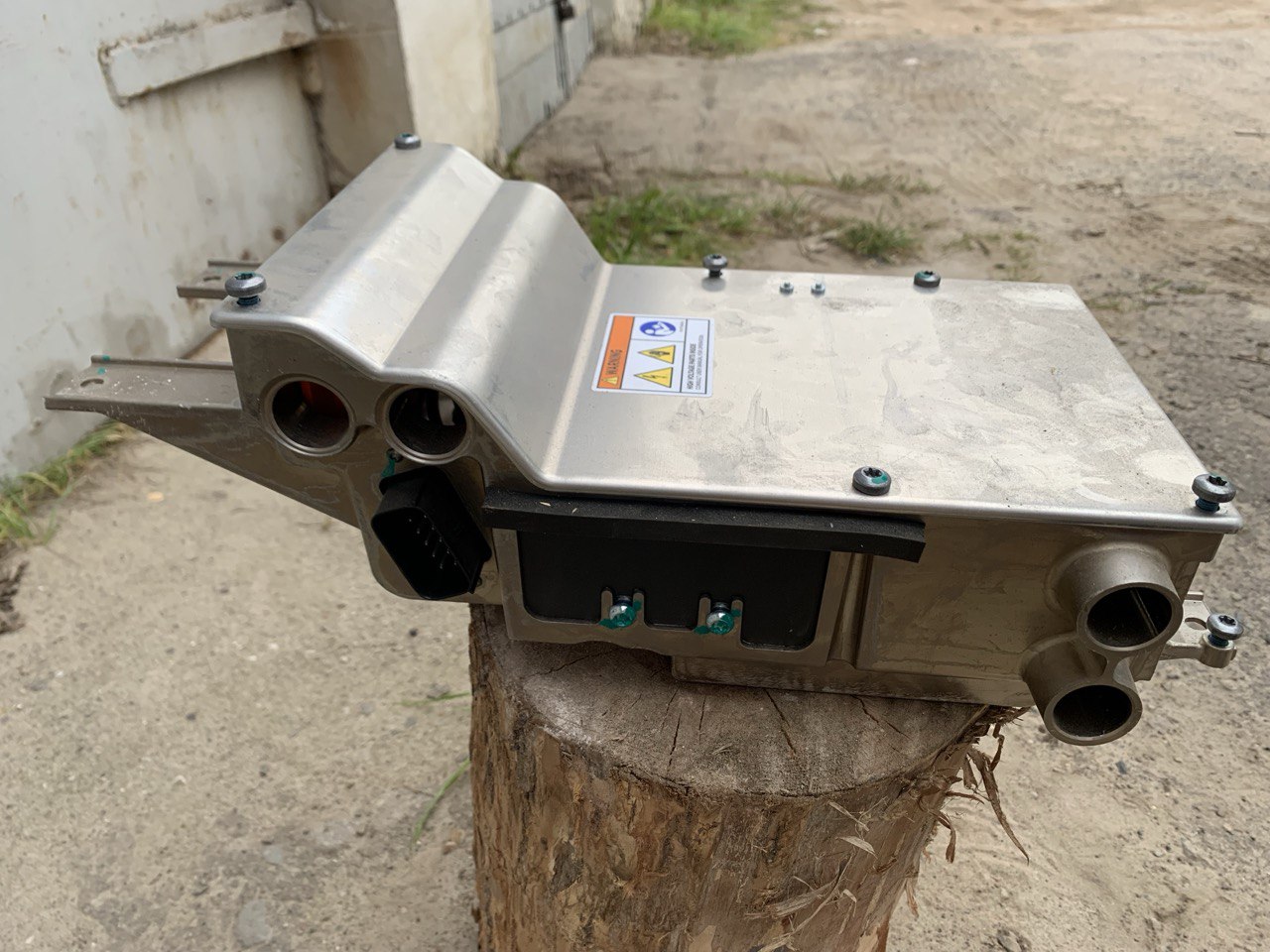 Junction Box задній 3