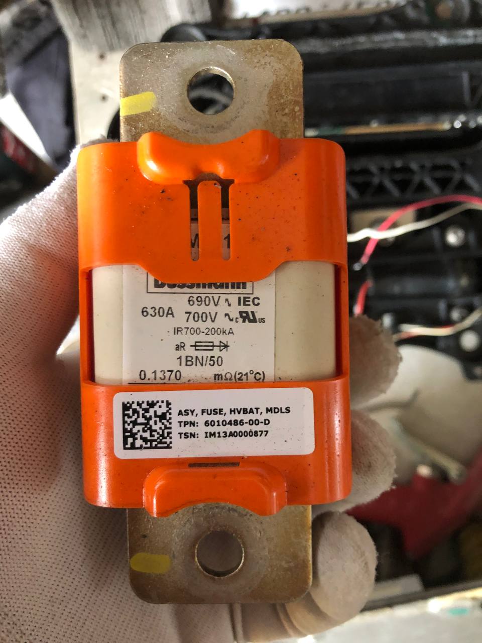 Запобіжник, (піропатрон) високовольтний Tesla Model S 12-15 601048600D 2