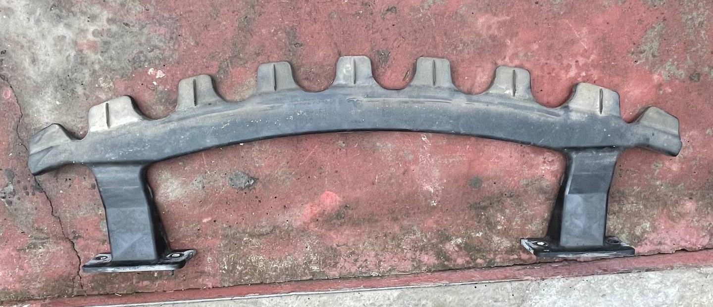 Гребінь переднього бампера Tesla S 12-15 1019276-00-B 3