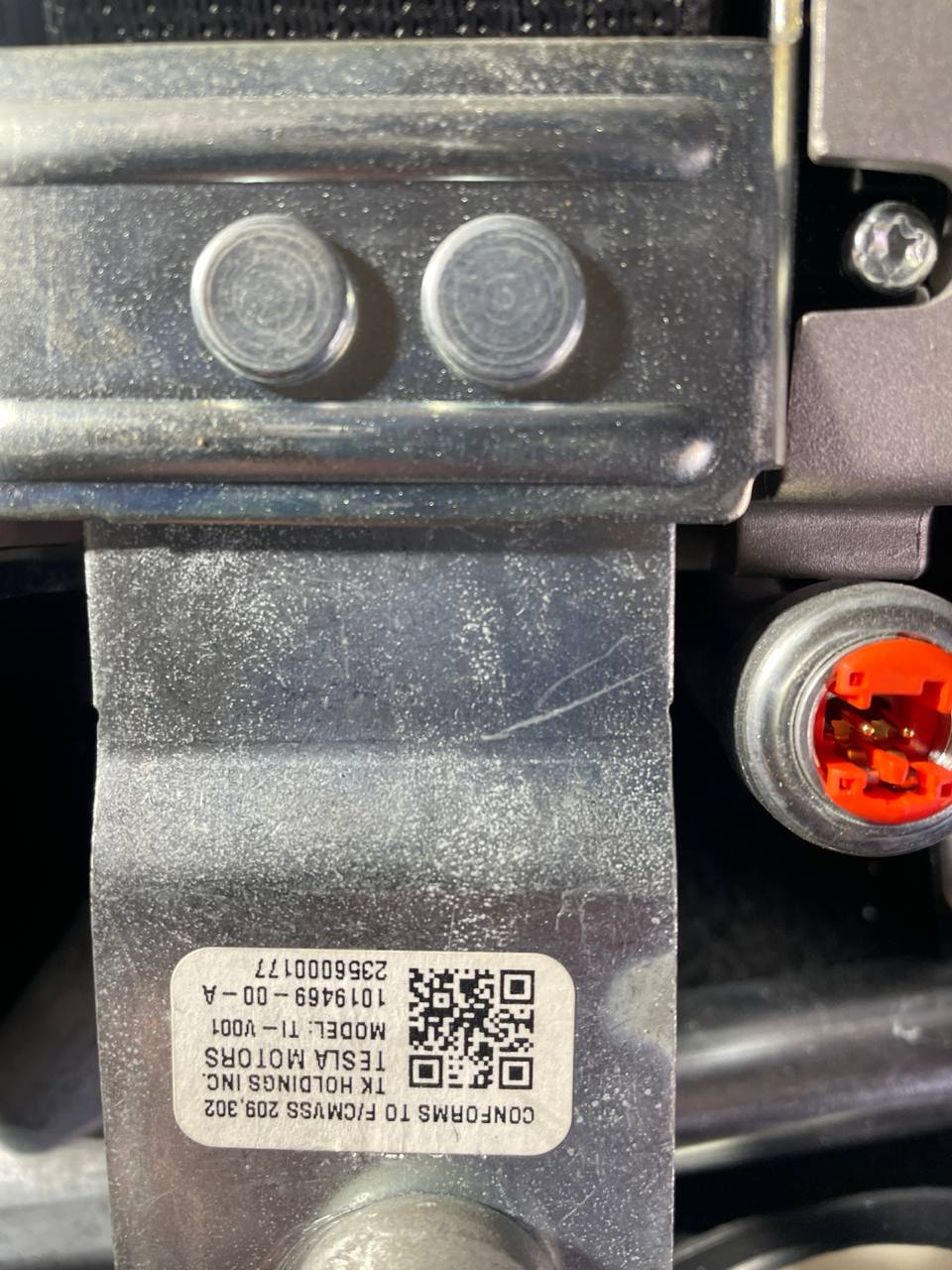 Пасажирський ремінь безпеки з піропатроном Tesla Model S 12-15 дорест 1019469-00-A 2