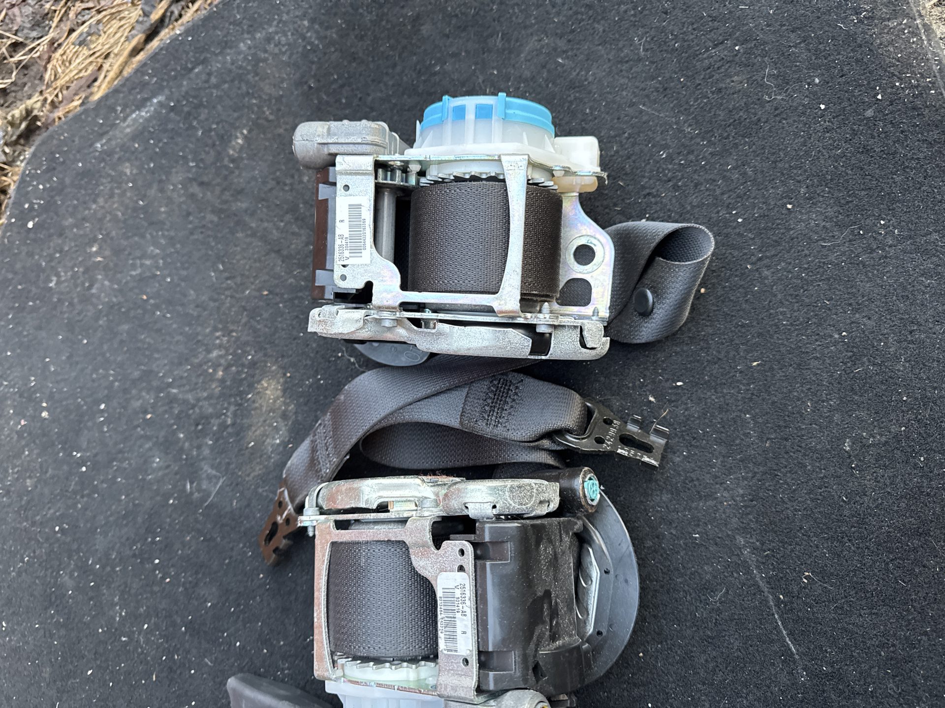 Ремінь безпеки пасажира Тесла х 2