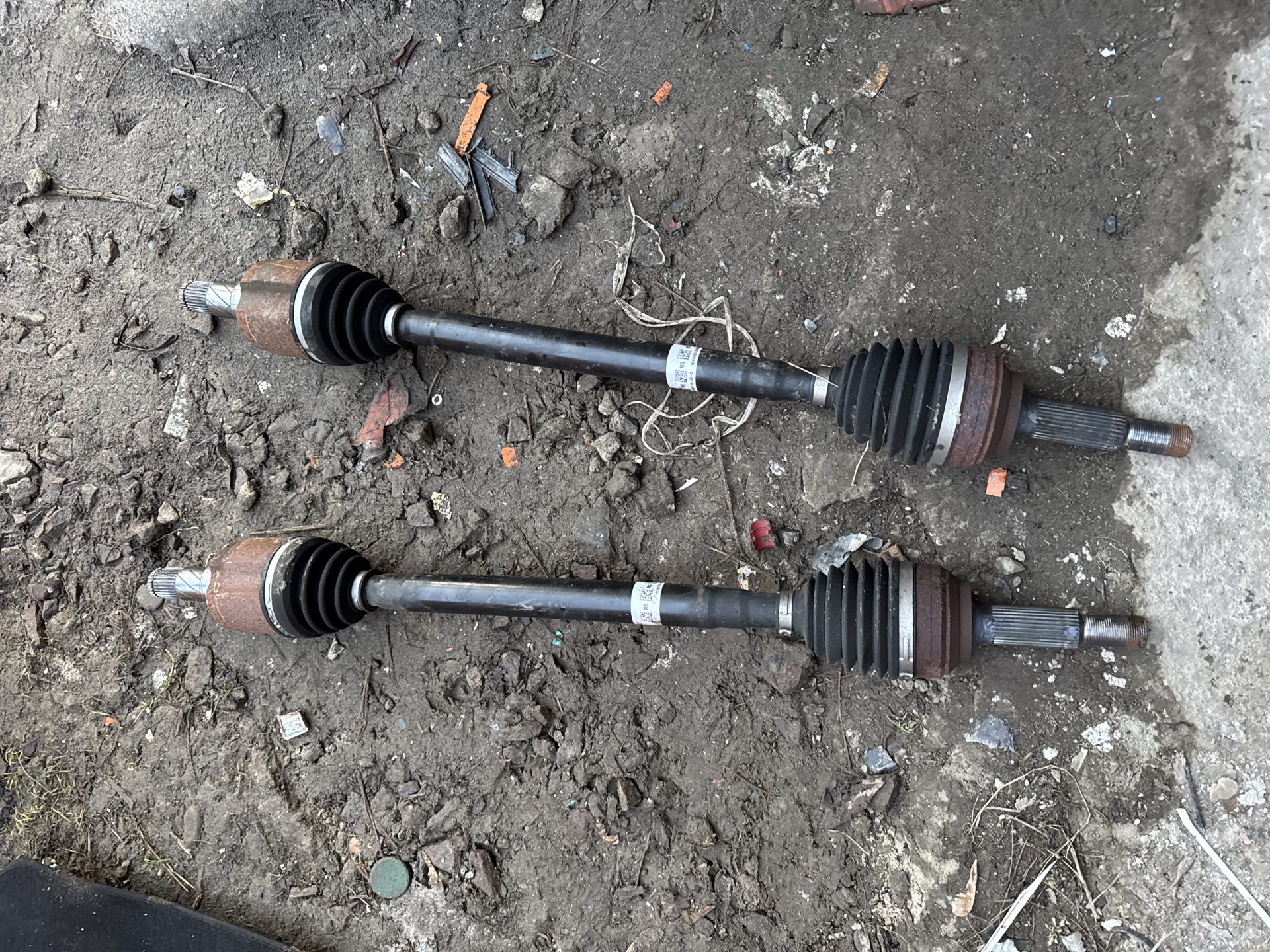 Піввісь задня Тесла х с 3